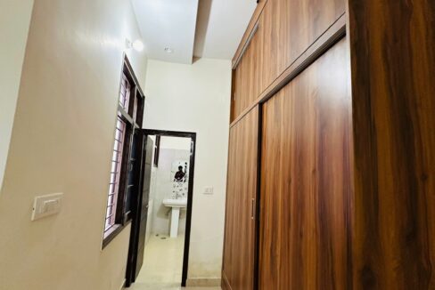 NEWLY BUILD UP LUXURIOUS KOTHI FOR SALE  AKS-2, PATIALA ROAD, ZIRAKPUR