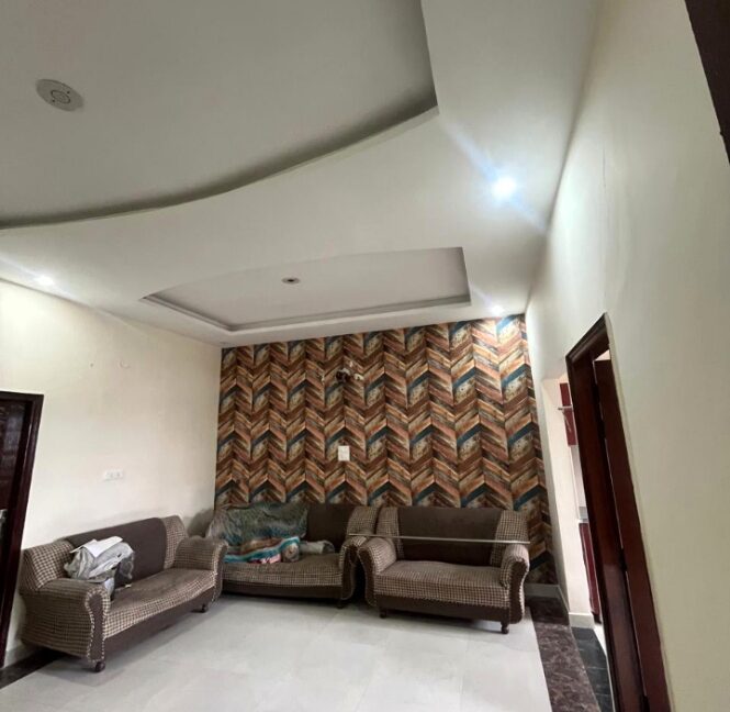 flat with 60%roof right in writen in Choudhary enclave