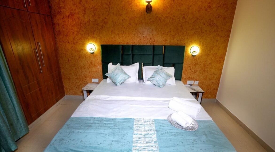 FOR SALE – Furnished 5 STAR RATED AIR BNB Penthouse on Main Ambala Highway, opposite Metro Mall, Zirakpur WITH INCOME 1.5-2LACS PER MONTH