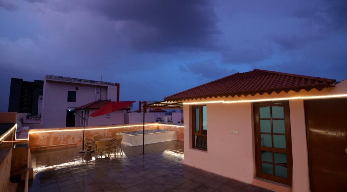 FOR SALE – Furnished 5 STAR RATED AIR BNB Penthouse on Main Ambala Highway, opposite Metro Mall, Zirakpur WITH INCOME 1.5-2LACS PER MONTH