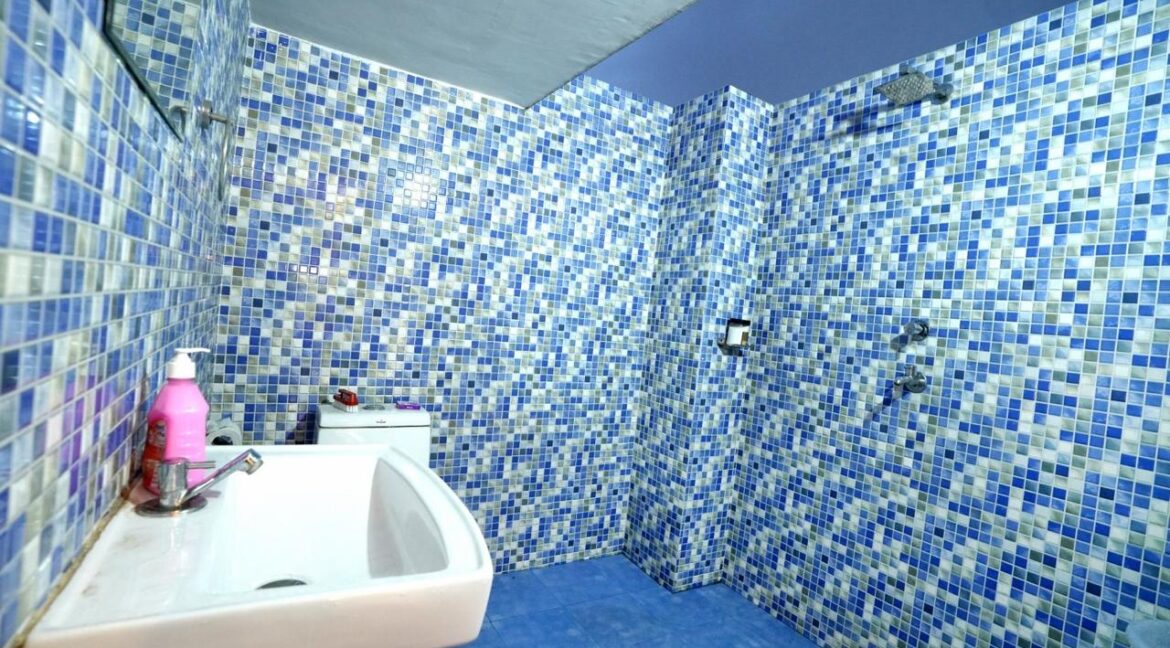 FOR SALE – Furnished 5 STAR RATED AIR BNB Penthouse on Main Ambala Highway, opposite Metro Mall, Zirakpur WITH INCOME 1.5-2LACS PER MONTH