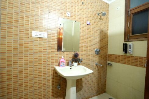 FOR SALE – Furnished 5 STAR RATED AIR BNB Penthouse on Main Ambala Highway, opposite Metro Mall, Zirakpur WITH INCOME 1.5-2LACS PER MONTH