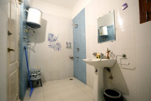 FOR SALE – Furnished 5 STAR RATED AIR BNB Penthouse on Main Ambala Highway, opposite Metro Mall, Zirakpur WITH INCOME 1.5-2LACS PER MONTH