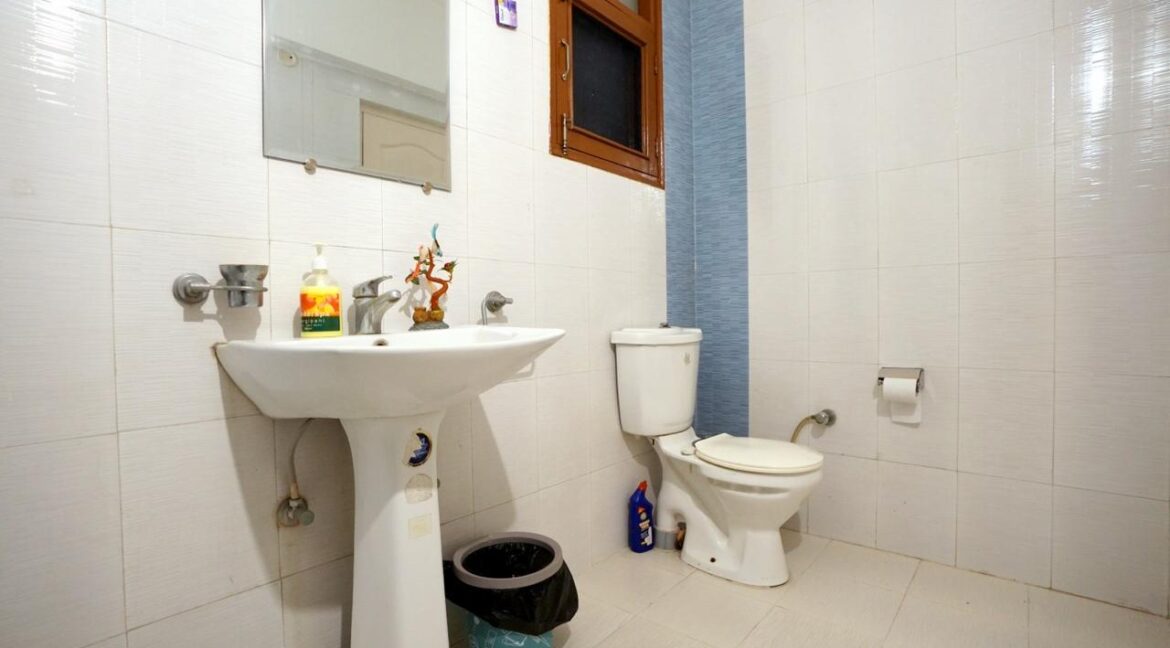 FOR SALE – Furnished 5 STAR RATED AIR BNB Penthouse on Main Ambala Highway, opposite Metro Mall, Zirakpur WITH INCOME 1.5-2LACS PER MONTH