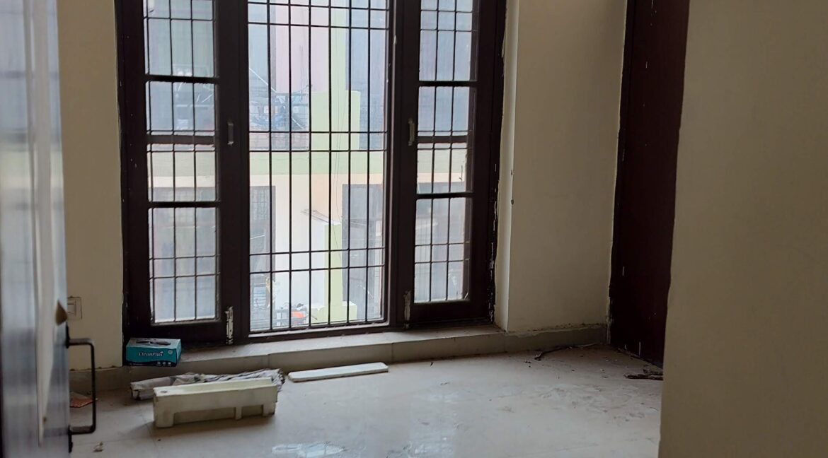 2BHK Flat in Rail Vihar with complete wooden work