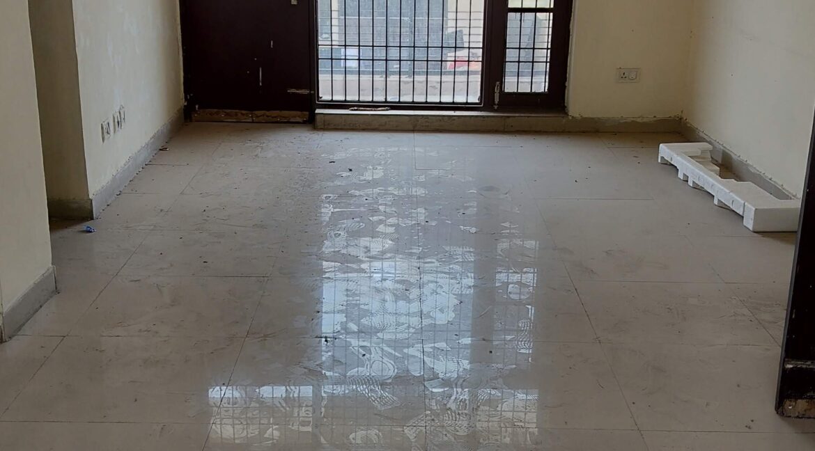 2BHK Flat in Rail Vihar with complete wooden work