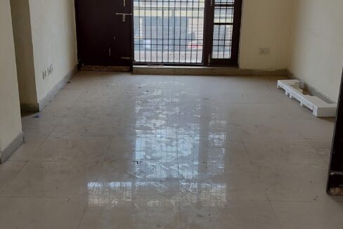 2BHK Flat in Rail Vihar with complete wooden work