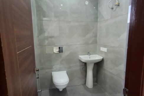 3BHK READY TO MOVE Flat