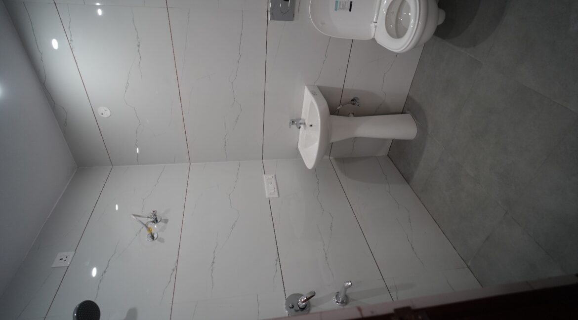 3BHK READY TO MOVE Flat