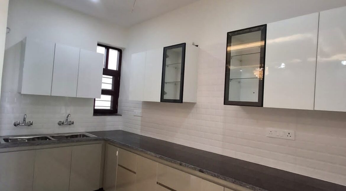 3BHK READY TO MOVE Flat