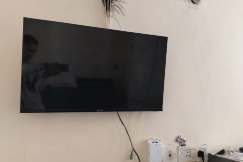 Fully Furnished Side Room with Kitchen Provision. In Mona Greens VIP Road