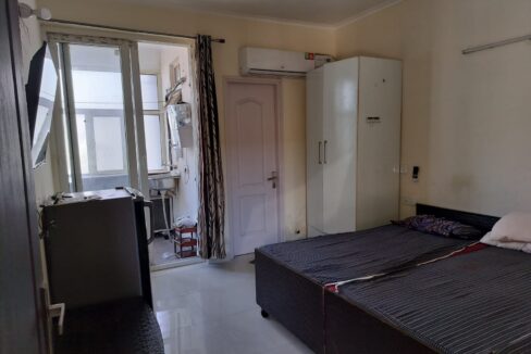 Fully Furnished Side Room with Kitchen Provision. In Mona Greens VIP Road