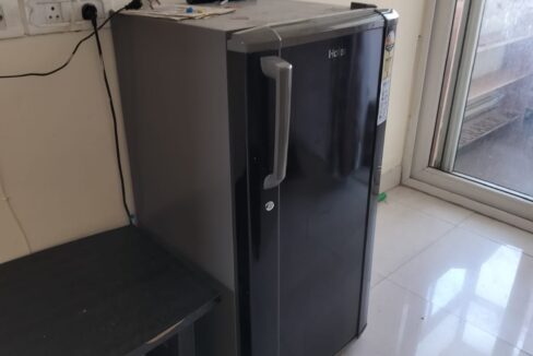 Fully Furnished Side Room with Kitchen Provision. In Mona Greens VIP Road