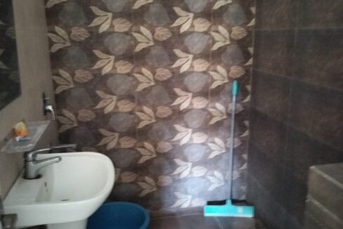 Fully Furnished Side Room with Kitchen Provision. In Mona Greens VIP Road