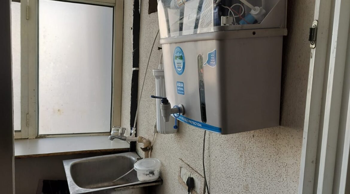 Fully Furnished Side Room with Kitchen Provision. In Mona Greens VIP Road