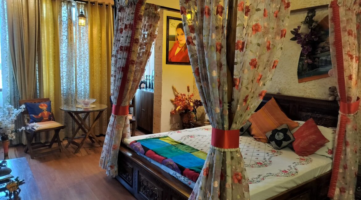 Renovated 3BHK, Alpine Residency AVAILABLE FOR SALE IN ZIRAKPUR