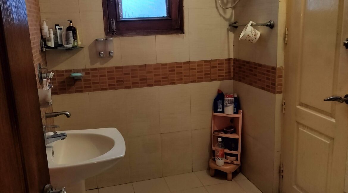 Renovated 3BHK, Alpine Residency AVAILABLE FOR SALE IN ZIRAKPUR